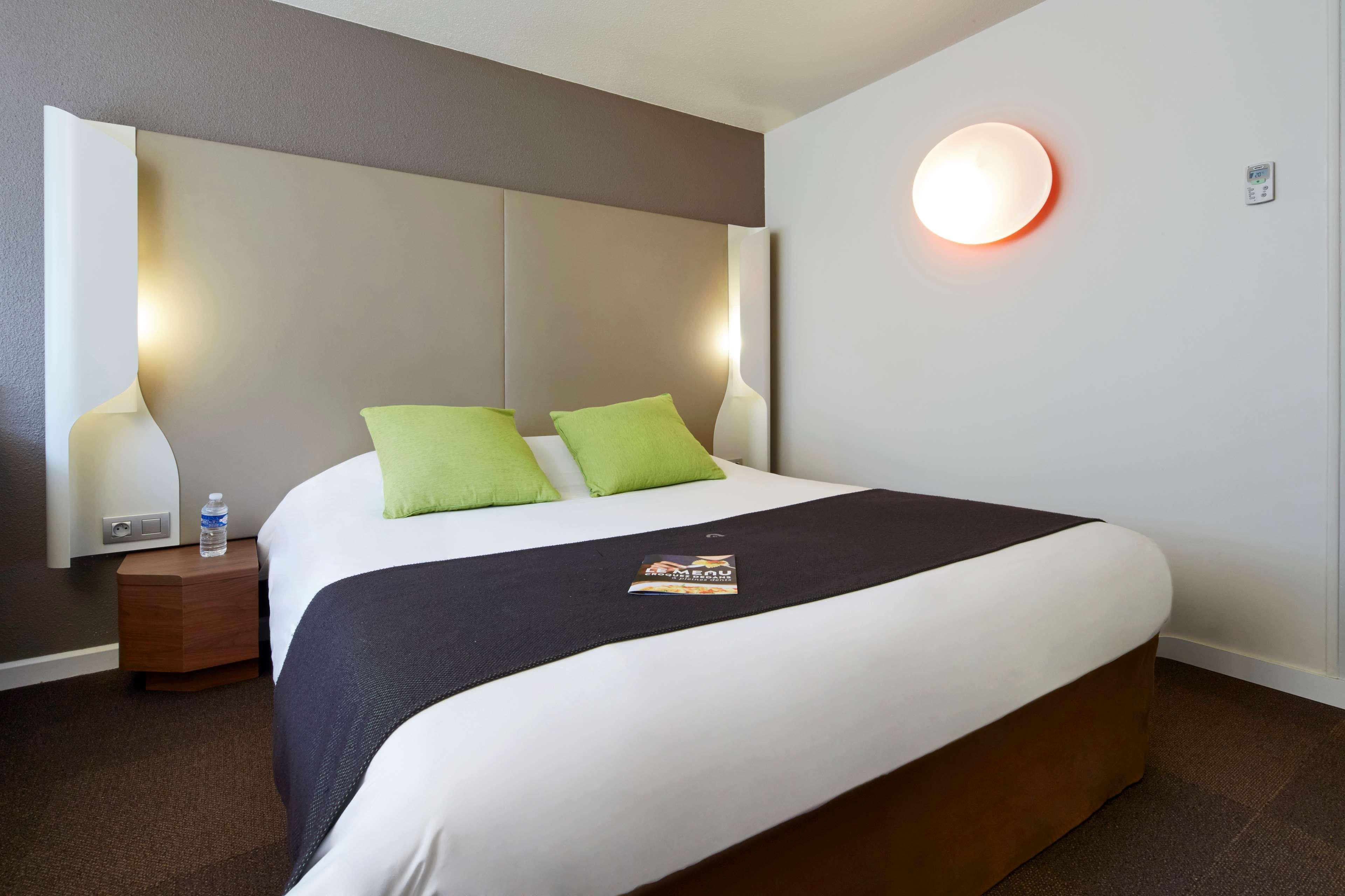 Campanile Senlis Hotel 3*